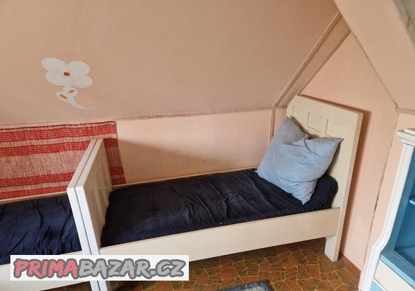 jednoluzkova-postel