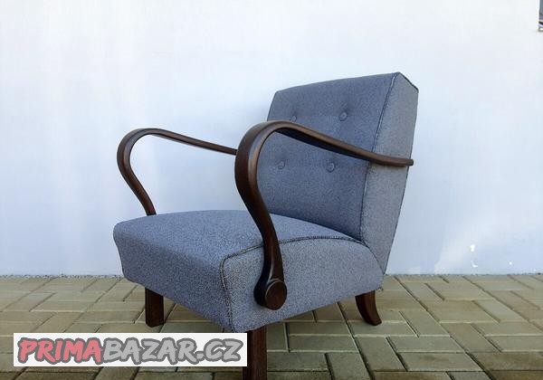 renovovane-kreslo-j-halabala-h-320