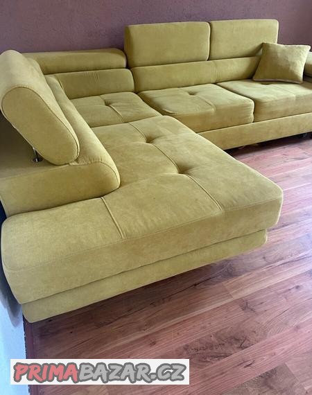 Moderní rohová sedačka rozkládací