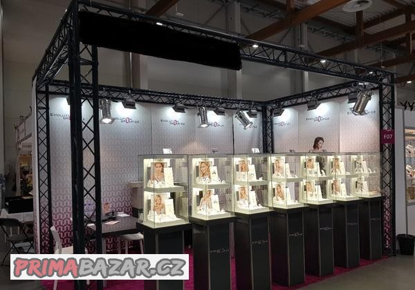 prodam-vystavni-expozici-vhodna-pro-sperky