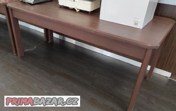 Pevné dřevěné stoly - celkem 7 kusů