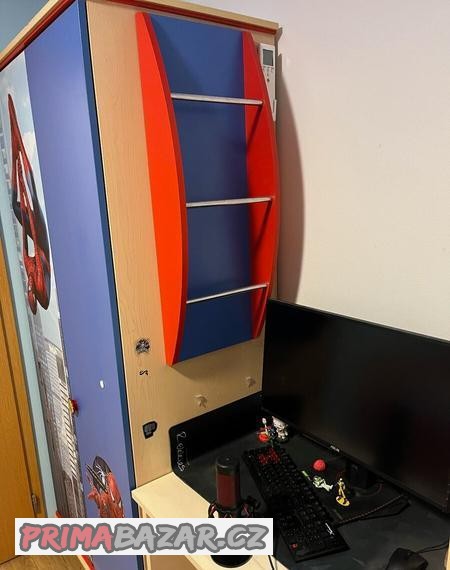 chlapecky-pokojik-s-posteli