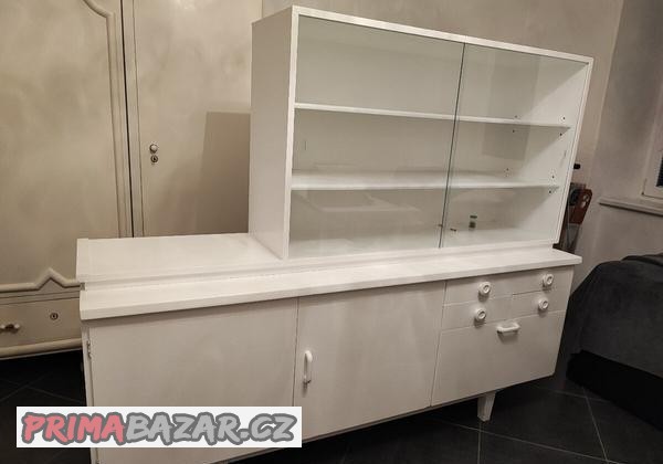 prodam-atypickou-skrin-z-latovky