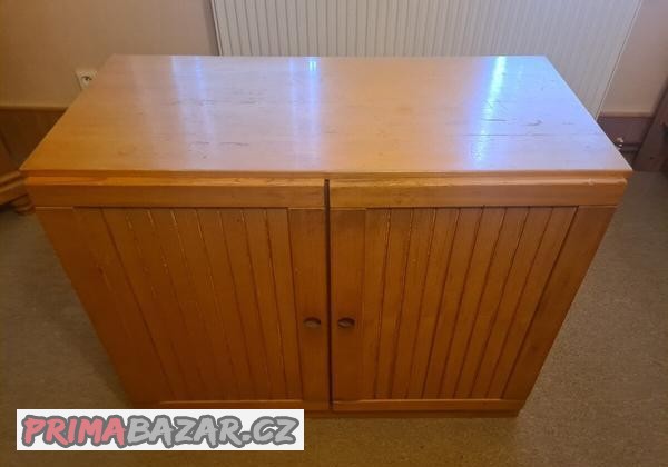 komoda-masiv-patrne-smrk