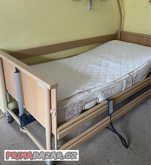 polohovaci-postel-el-ovladani