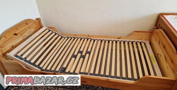 drevena-postel-s-polohovacim-rostem