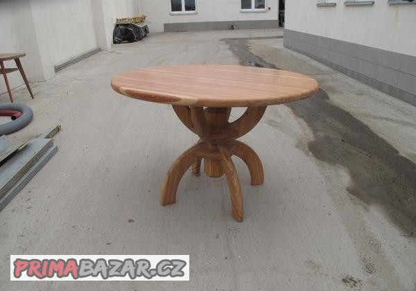 masivni-modrinove-stoly