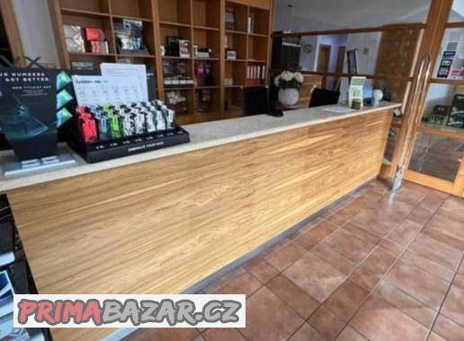 velky-bar-recepce-mramorova-deska