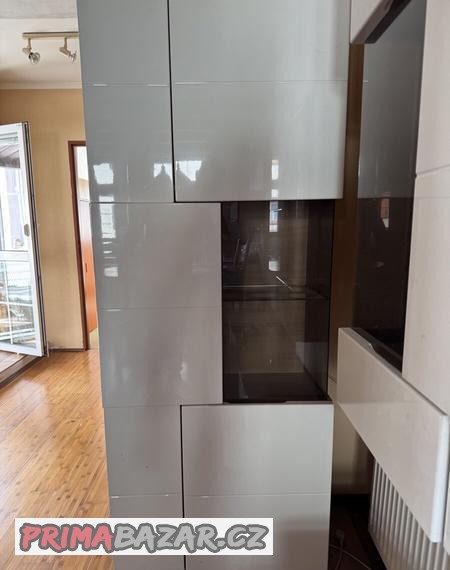 prodam-skrin-stojaci