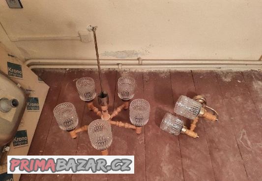 Lustr a nástěnné světlo