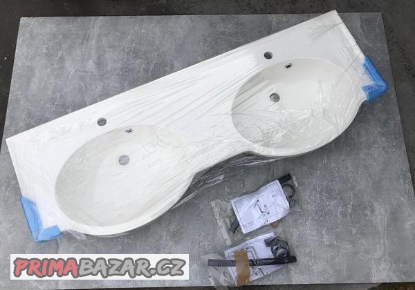 Nove Velke Dvojumyvadlo