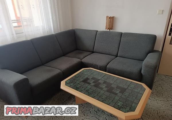 sedaci-souprava-a-konferencni-stolek