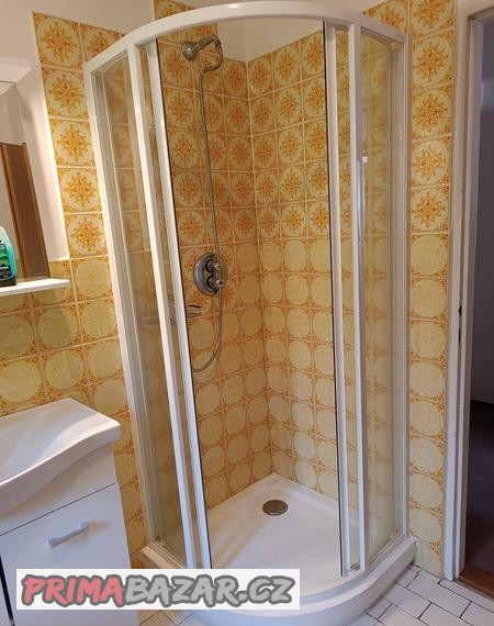 Sprchový kout s vaničkou 77x77