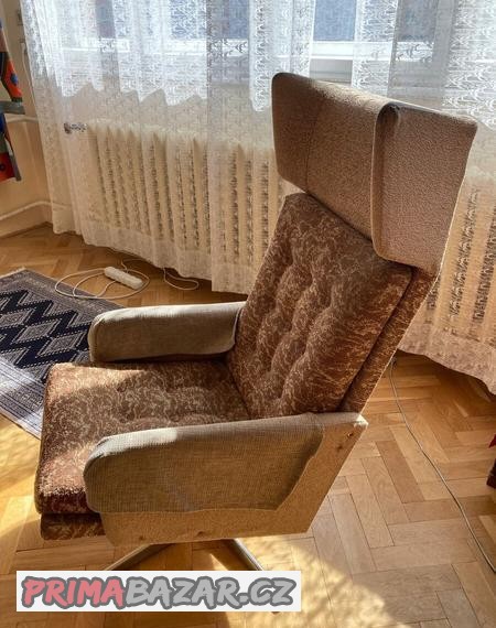 textilni-otocne-retro-kreslo