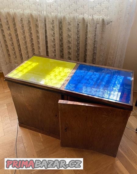 hneda-drevena-komoda