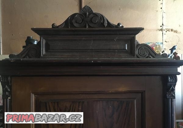 t.1920 starozitna skrin