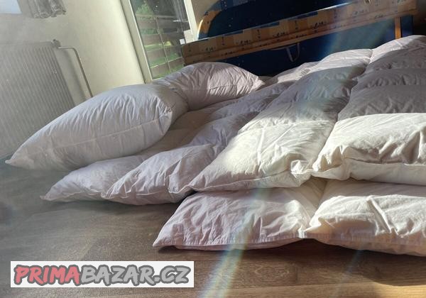 perove-polstare-z-nejkvalitnejsiho-prachoveho-peri