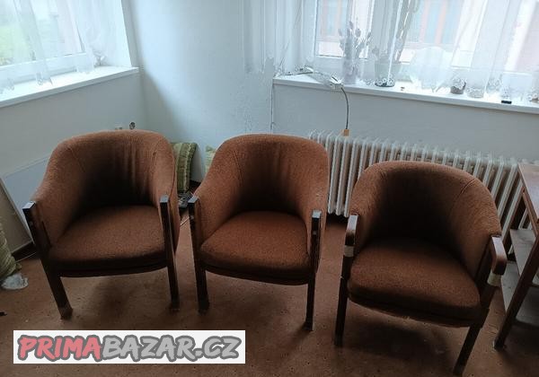 starozitny-nabytek-z-obdobi-1-republiky