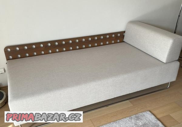 designovy-gaucik-polstrin-momo-s-rozkladem