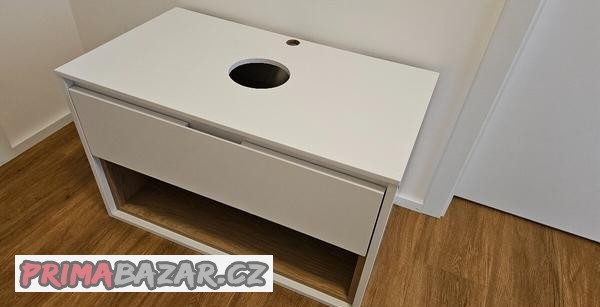 nova-zavesna-skrinka-80-cm-pod-umyvadlo-s-tichymi-dojezdy