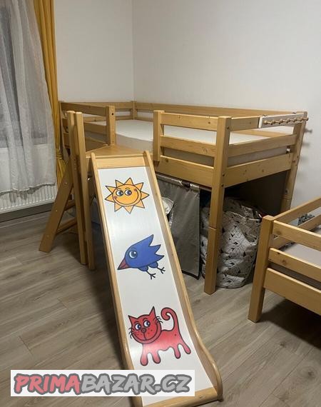 detske-postele-domestav-se-skluzavkou