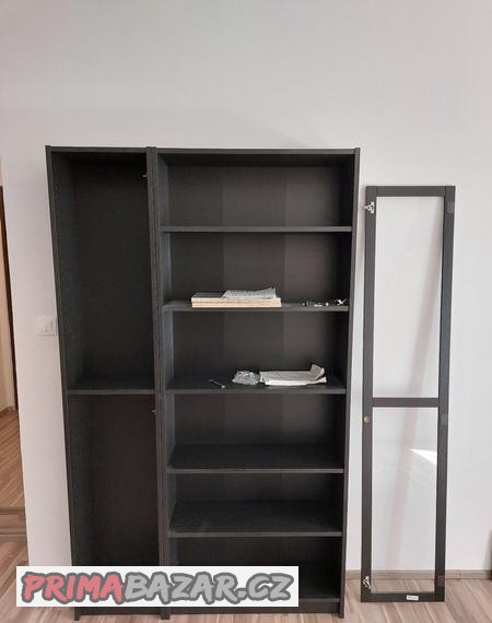 knihovny-temer-nove-ikea-billy