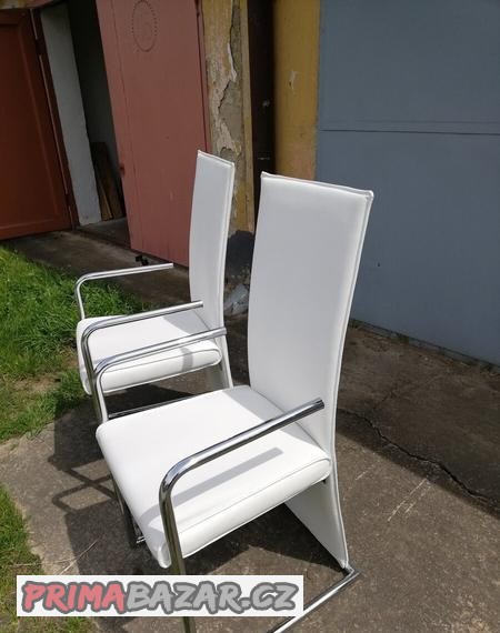 prodam-velky-skleneny-jidelni-stul-8-zidli