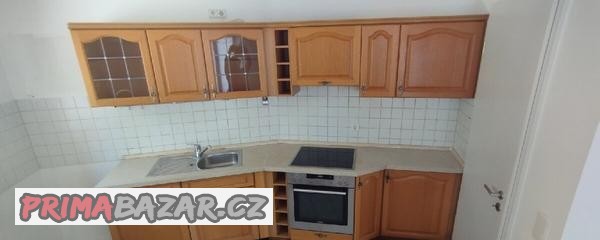 selska-kuchyn-ze-svetleho-dubu