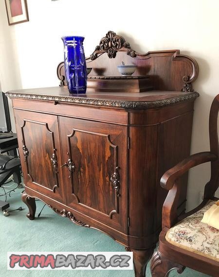 starozitna-nabytkova-sestava