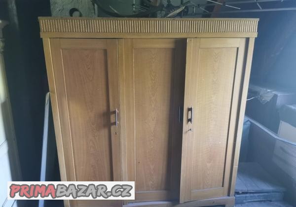 starozitna-skrin-rok-kolem-1936