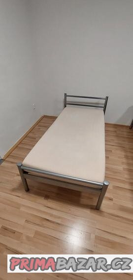 prodam-kovovou-postel-200x90