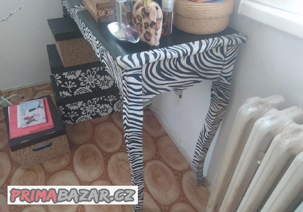 prodam-stolek-zebra