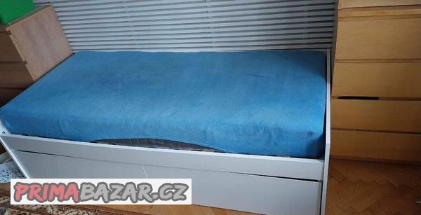 rozkladaci-postel-s-uloznym-prostorem-tangbjerg-90-180x200