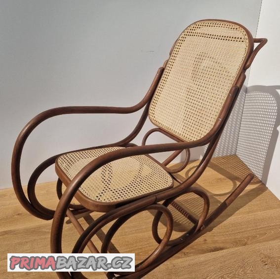 houpaci-kreslo-ton-vyplet