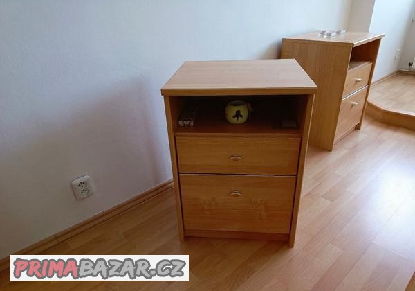 nocni-stolek-2x-jako-novy