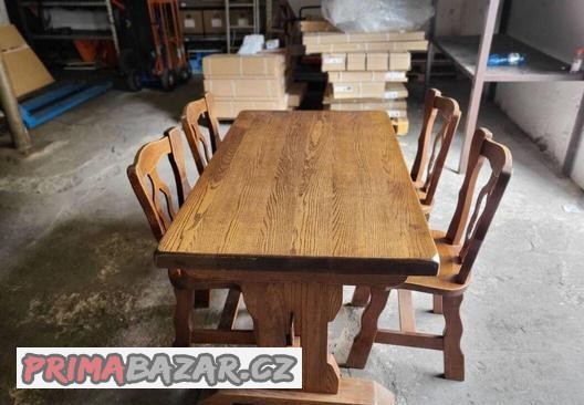 dubovy-jidelni-stul-ctyri-zidle-z-masivu