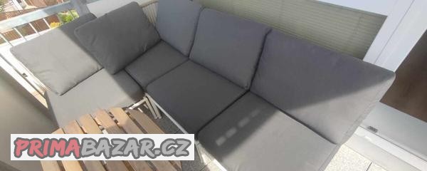 Prodám rohovou zahradní sestavu IKEA (kov+polstrování)