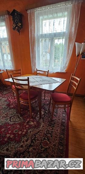 prodam-jidelni-stul-a-zidle-z-roku-1950