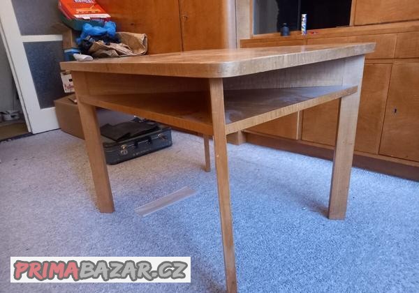 nizky-stul-90x72-vyska-65-cm