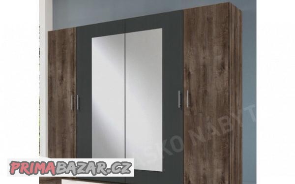 skrin-grafitova-nora