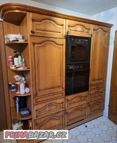 kompletni-dubova-selska-kuchyn-690cm-plus-barovy-pult