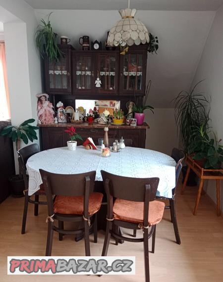 prodam-starozitny-kredenc