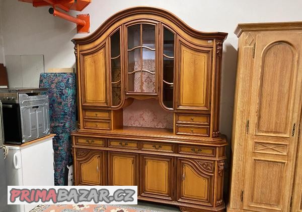 Italský intarzovaný dvoudílný příborník