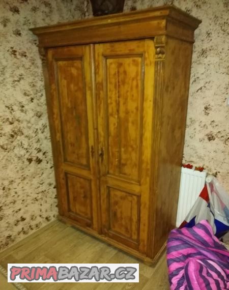 Nábytek at.skříně