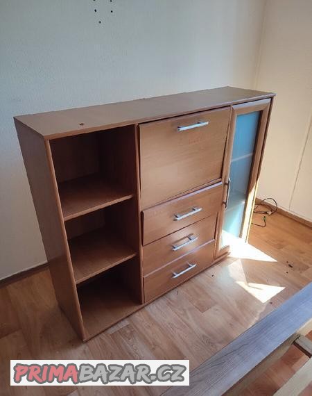 nabytek-kreslo-2x-postel-140x200-skrinky