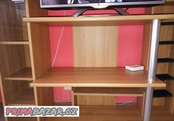policova-skrin-pod-tv