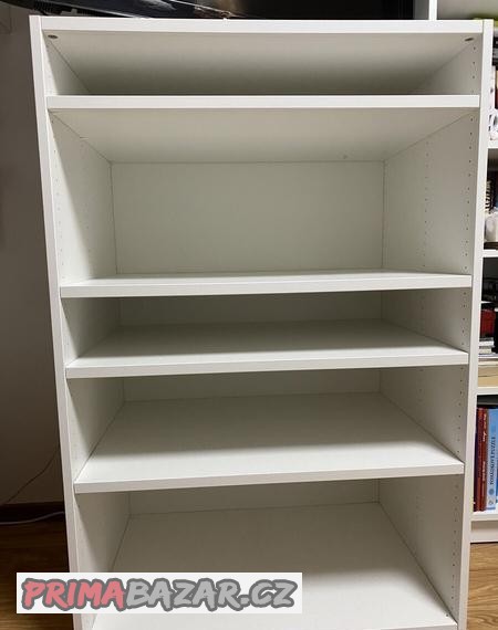 bily-regal-ikea-platsa