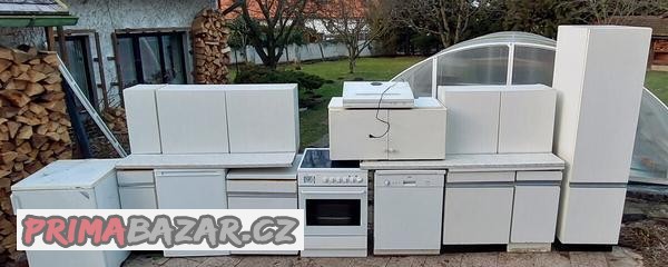 Kompletní kuchyň