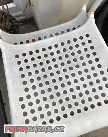 venkovni-zahradni-zidle-ikea-adde-bila