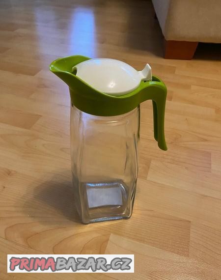 skleneny-dzban-na-vodu-s-plastovym-vikem-smartcook